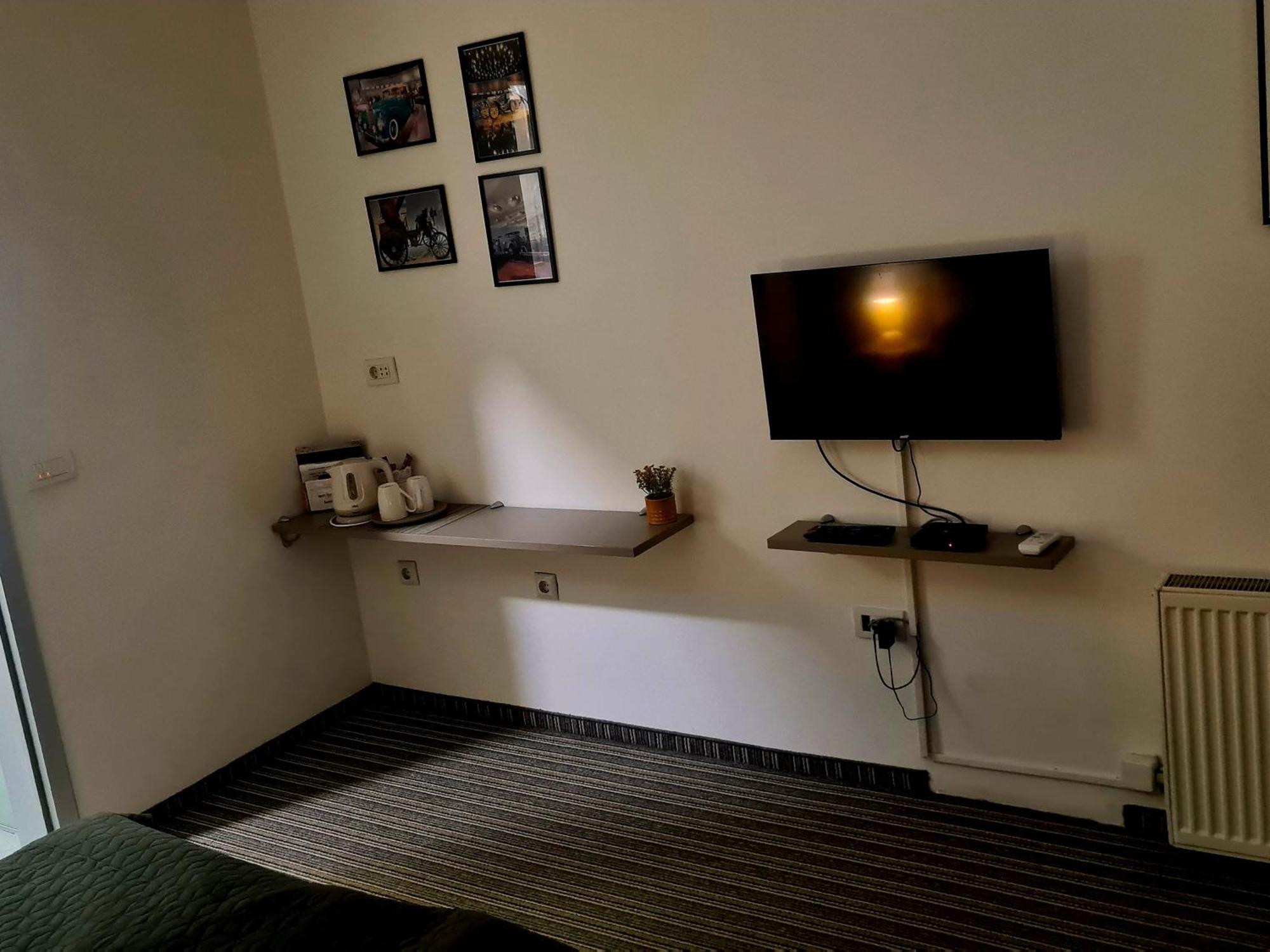 Bonitos, Sobe-Rooms Slavonski Brod Ngoại thất bức ảnh